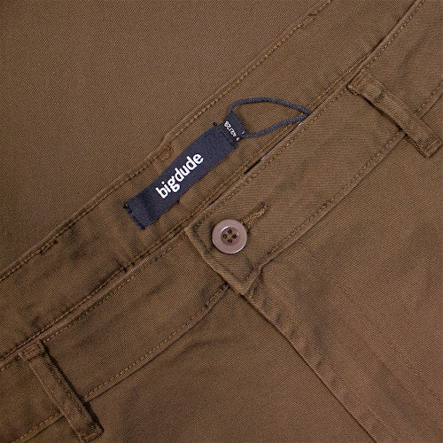 Men’s Brown Cotton Stretch Chino Pant with straight-leg fit, button and zip fastening, front hand pockets, and rear buttoned pockets in a cotton-elastane blend.