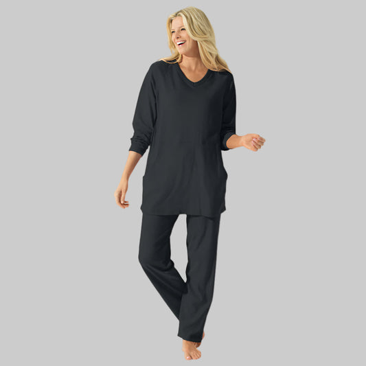 Plus size 2-piece pure cotton pajama set with a raglan sleeve top and elastic-waist pants, ideal for lounging or sleeping.