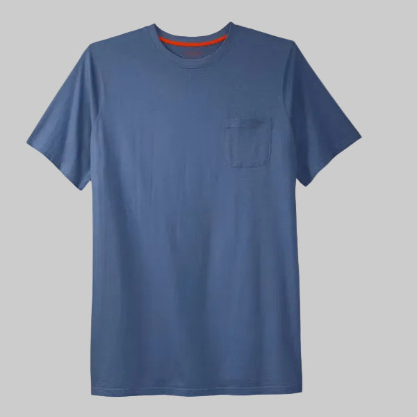 Men’s plus size cotton pocket t-shirt with long length and relaxed fit