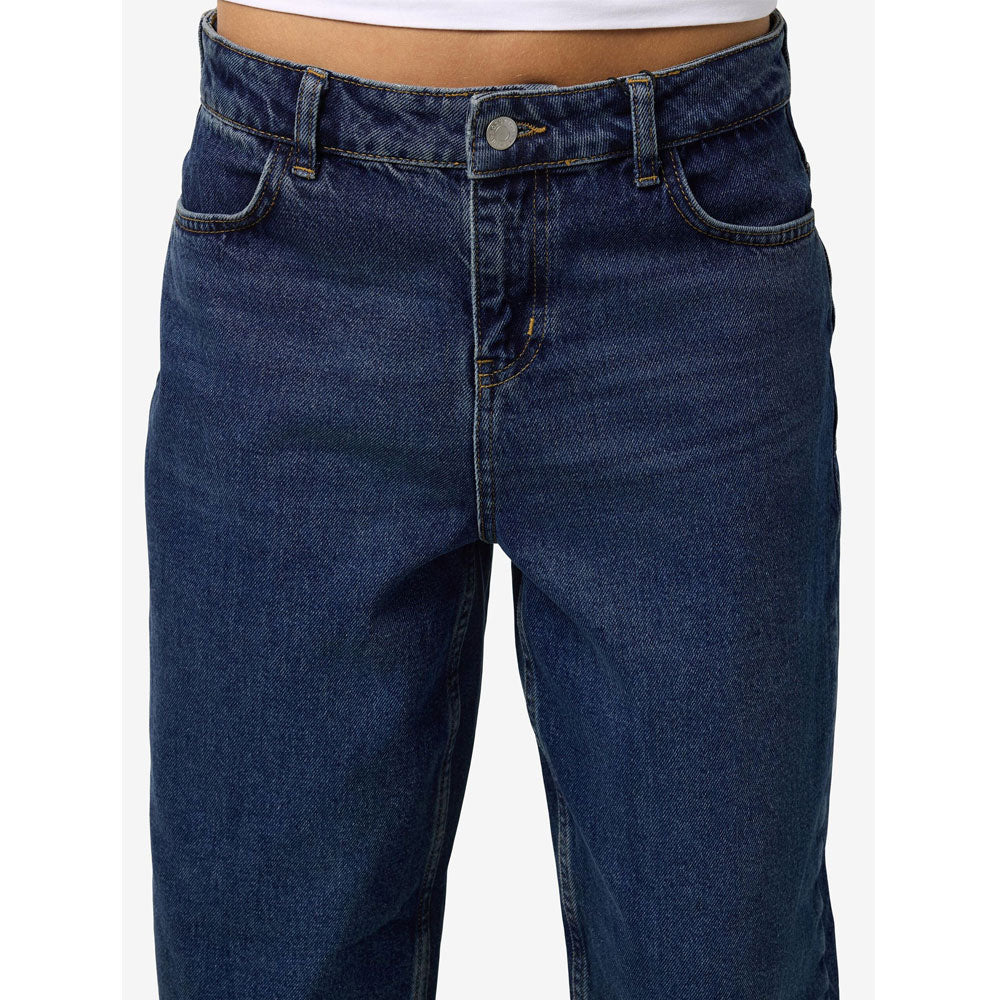 Plus size loose fit faded denim jeans with 5-pocket design and zip closure