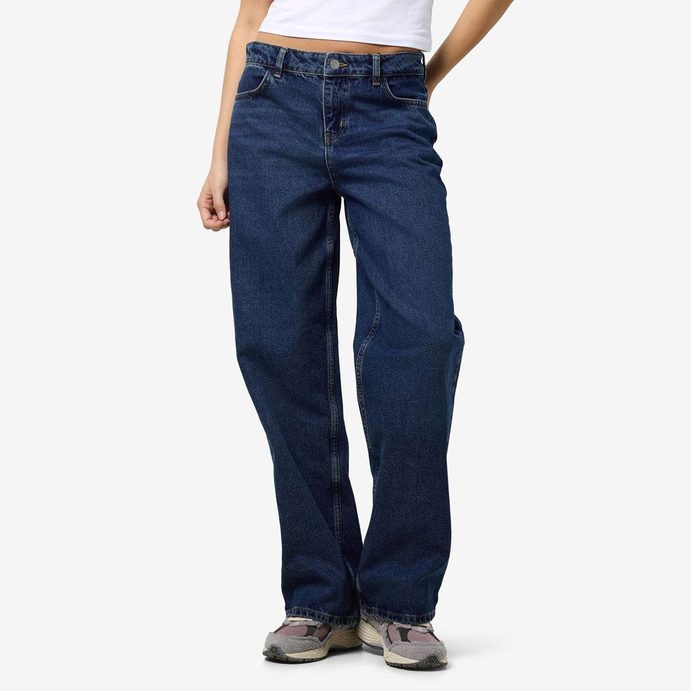 Plus size loose fit faded denim jeans with 5-pocket design and zip closure