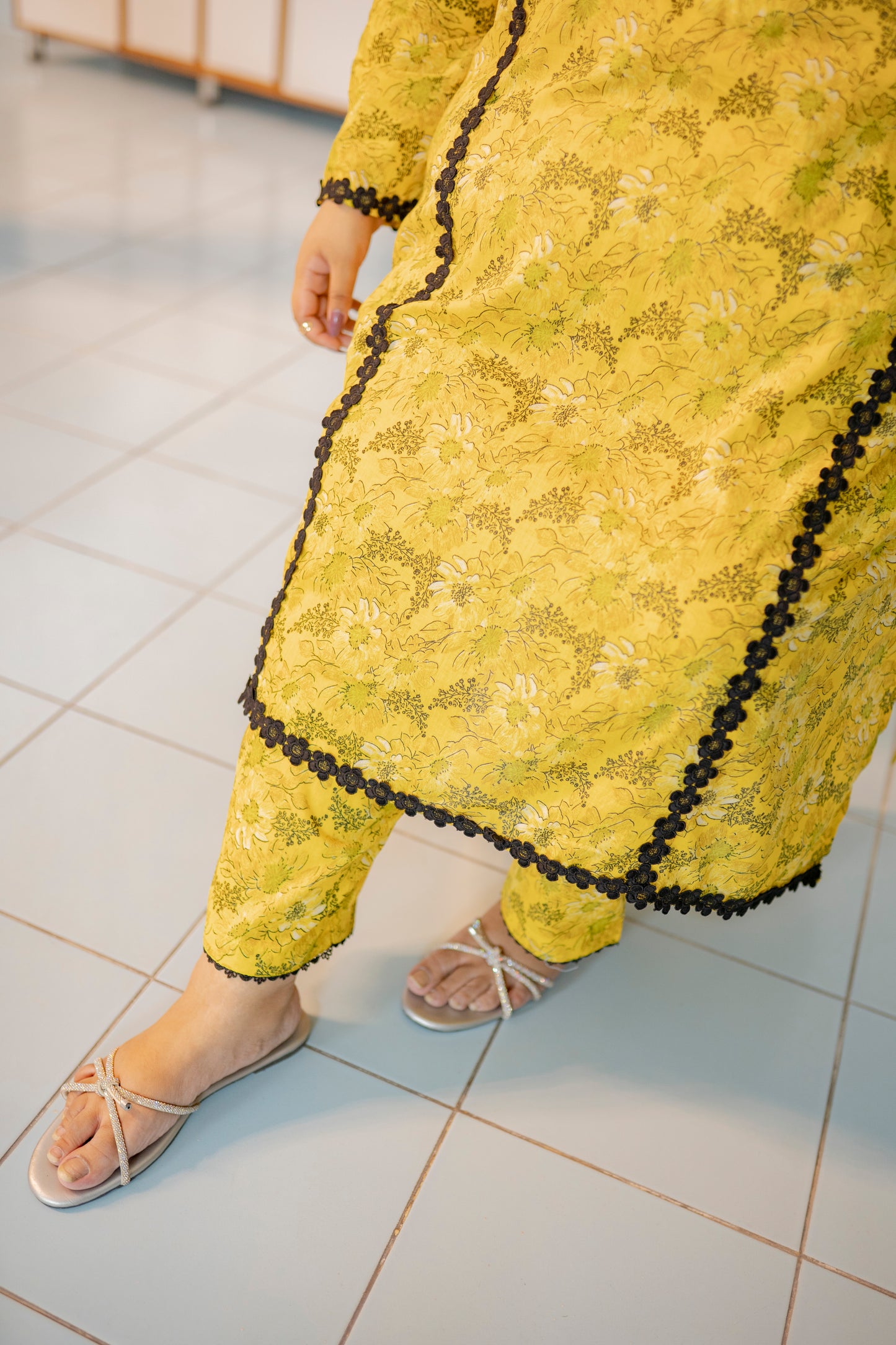 Golden Bloom – Plus Size Lawn Suit (2PC) PSW-9493