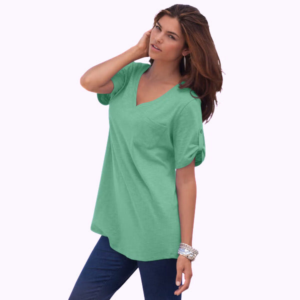 Plus-size woman wearing soft jade V-neck slub tunic – PlusSize.pk