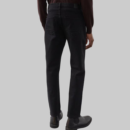 Men’s Black 360 Flex Straight Fit Jeans — stretch denim, mid-rise, straight leg, front studio view