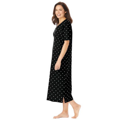 Black Dot Plus Size Long Sleepshirt with V-neck and A-line side-slit design.