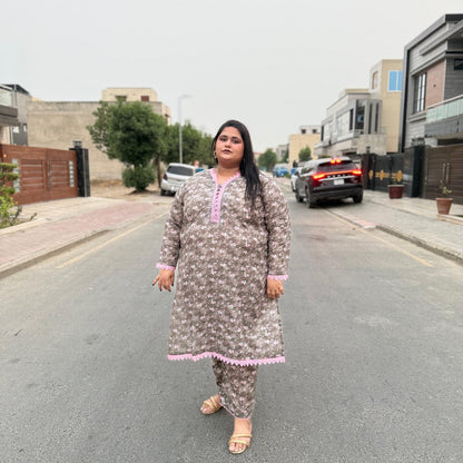 Blush Bloom – Plus Size Stitched Suit with Pink Lace (2PC) PSW-9494