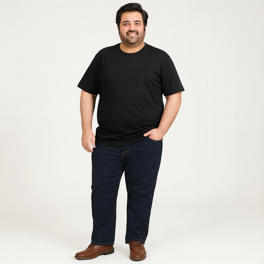 Indigo blue straight fit jeans with back pocket and leather label