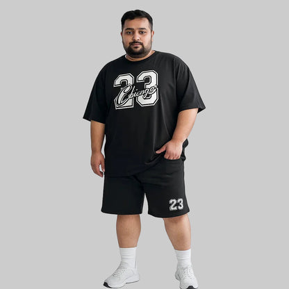 Chicago 23 plus-size shorts set for men with a relaxed fit, breathable fabric, and matching top and shorts designed for sporty everyday comfort