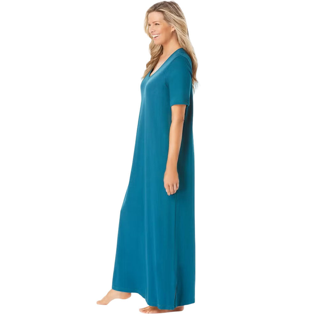 Plus-size woman in a deep teal long T-shirt lounger with short sleeves and relaxed fit