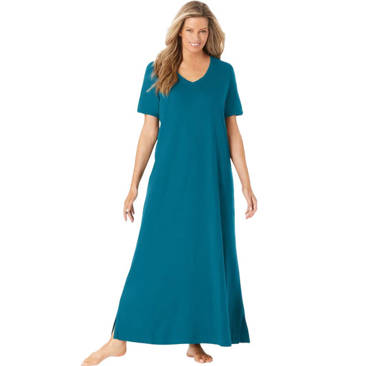 Plus-size woman in a deep teal long T-shirt lounger with short sleeves and relaxed fit