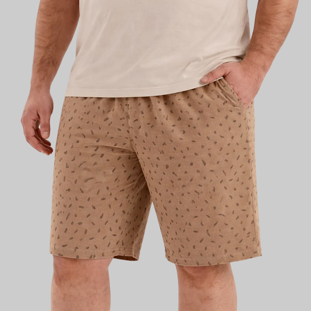Khaki fleece men shorts in hazelnut color with elastic waistband and side pockets, 18-inch length front view