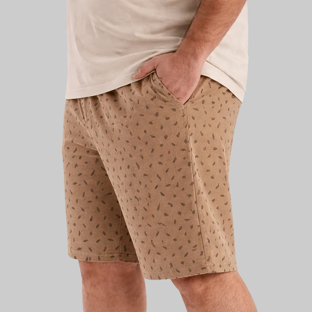 Khaki fleece men shorts in hazelnut color with elastic waistband and side pockets, 18-inch length front view