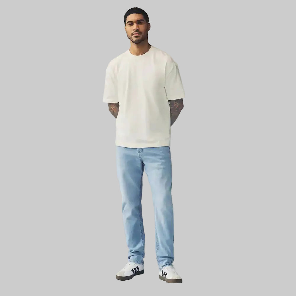 Light blue denim stretch jeans with classic 5 pocket design and comfortable fit