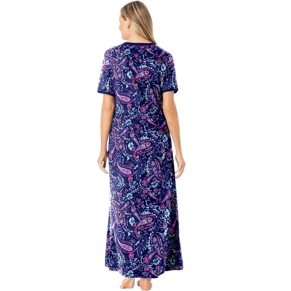 Plus size model wearing Navy Paisley Long T-Shirt Lounger

