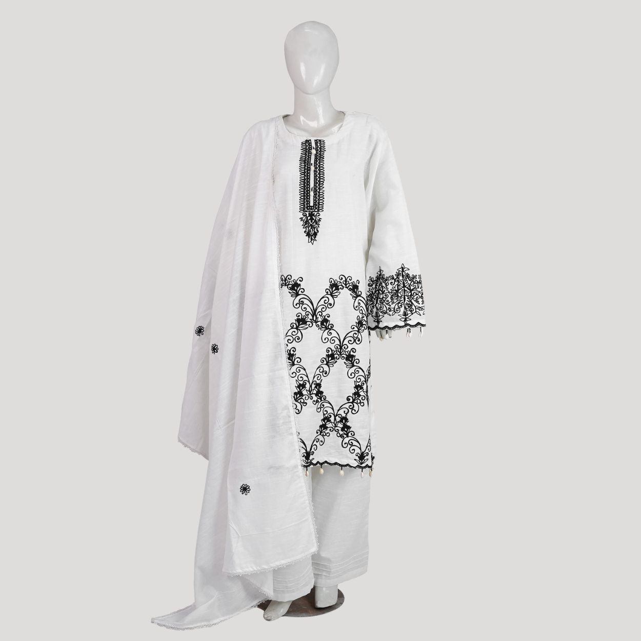 Noor Khaddar Embroidered 3-Piece Suit PSW-10421