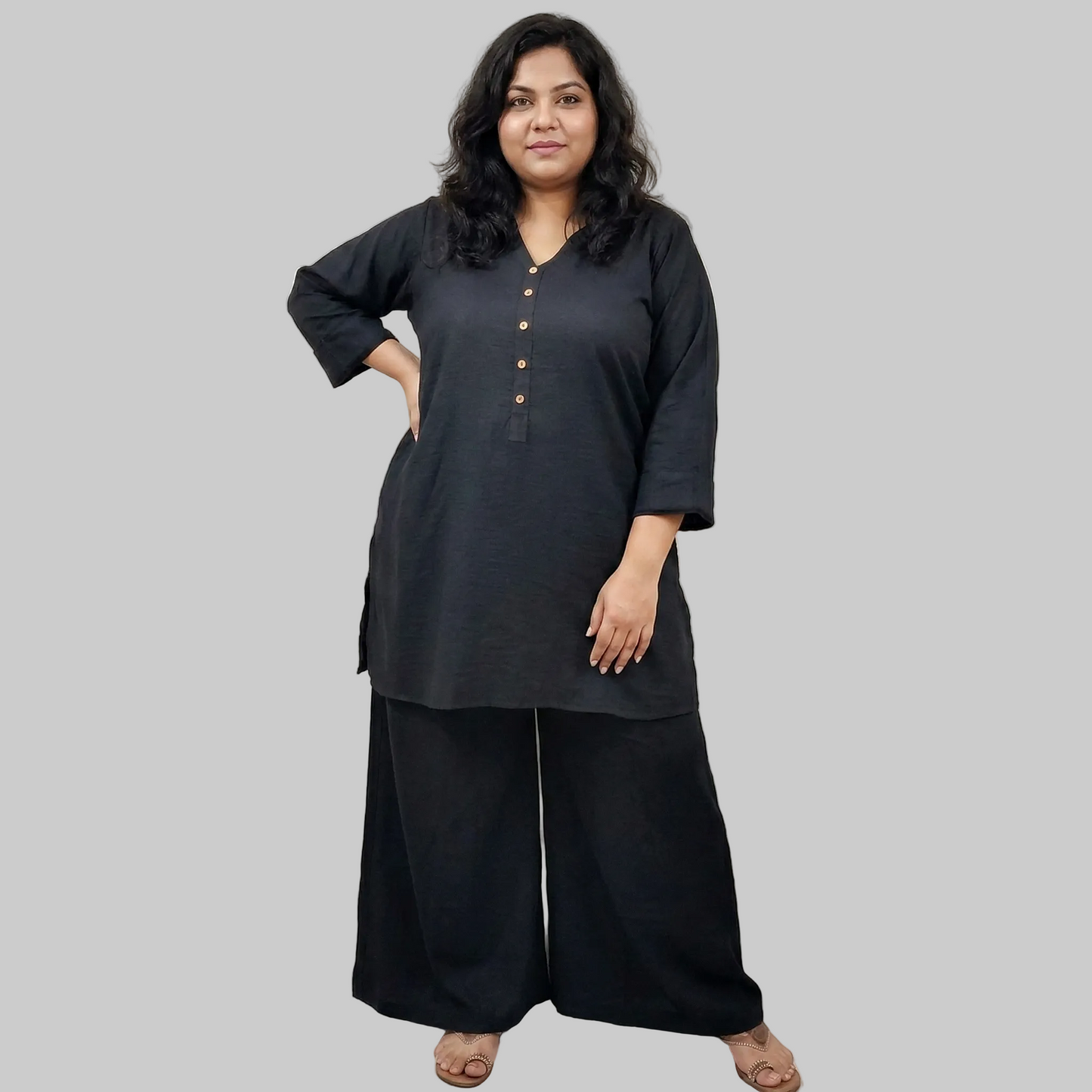 Onyx Flow Plus Size Black Cotton Co-Ord Set – Women's Loose Kurta & Flared Pajama XL–5XL | PlusSize.pk Pakistan