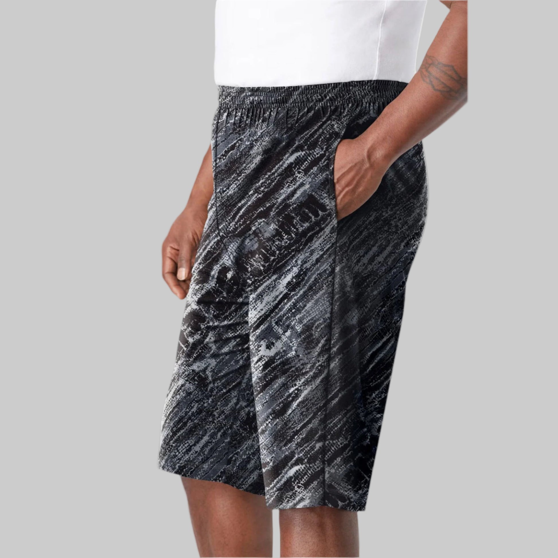 Rigid camo print extra long jersey shorts with elastic waistband and side pockets – plus-size men’s casual wear
