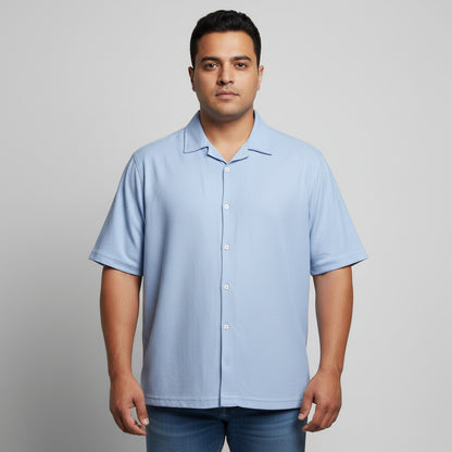 Men's sky blue popcorn cotton textured short sleeve button down safari shirt.