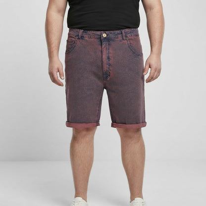 Washed red denim shorts featuring a classic five-pocket design and comfortable casual fit.