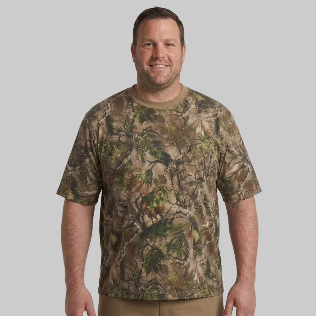 Wood camo Big & Tall pocket crewneck T-shirt made from soft jersey cotton